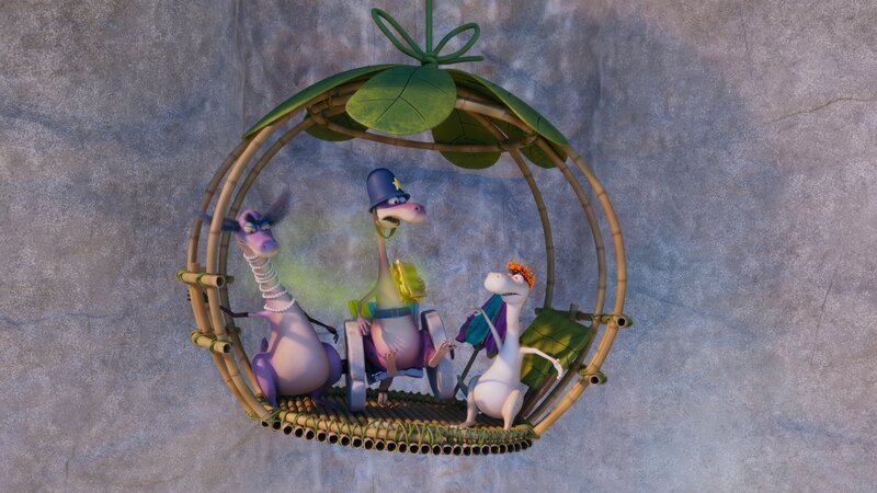 Ausgerechnet am Vulkano-Tag bleiben Flint, Wachtmeister Paleowski und die Krätzig im Aufzug stecken. – Bild: M.A.R.K.13 /​ TRIKK17 /​ ZDF /​ Fabrique d’image