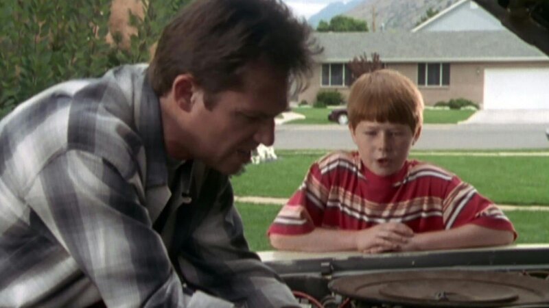 Joe Greene (Richard Thomas) und sein Sohn Nathaniel (Eddie Karr), v.l. – Bild: CBS Studios International