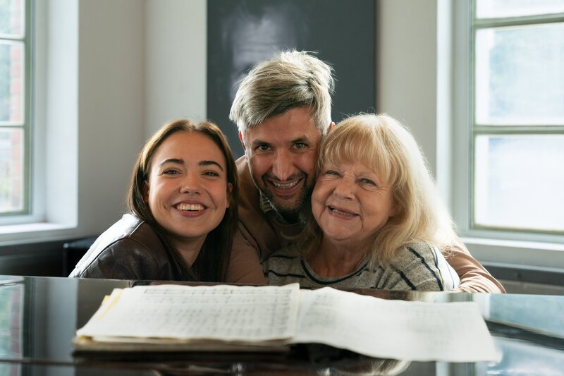 Bis auf Weiteres unsterblich – Bild: E&A Film /​ ORF /​ Petro Domenigg