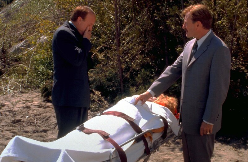 Rechts: Captain Leland Stottlemeyer (Ted Levine) – Bild: ORF 1 Rechts: Captain Leland Stottlemeyer (Ted Levine) – Bild: ORF 1