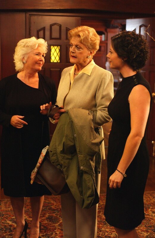 Jessica Fletcher (Angela Lansbury, M.) – Bild: Universal City Studios, Inc. All Rights Reserved.