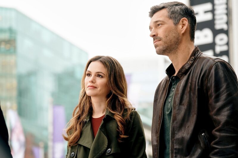 Sam (Rachel Bilson) und Eddie (Eddie Cibrian) – Bild: RTL