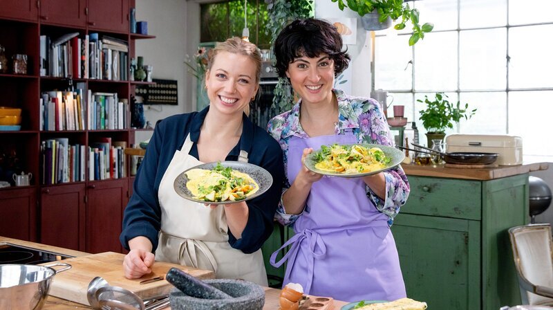 Zora Klipp (l.) und Theresa Knipschild – Bild: NDR/Claudia Timmann Zora Klipp (l.) und Theresa Knipschild – Bild: NDR/Claudia Timmann