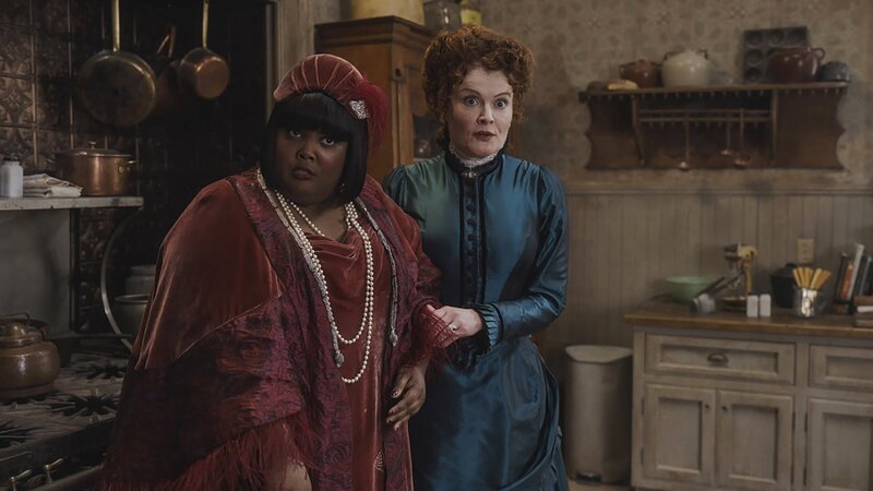 v.li.: Danielle Pinnock als Alberta und Rebecca Wisocky als Hetty – Bild: Best Possible Screen Grab / CBS / CBS ENTERTAINMENT / CBS Broadcasting Inc. v.li.: Danielle Pinnock als Alberta und Rebecca Wisocky als Hetty – Bild: Best Possible Screen Grab / CBS / CBS ENTERTAINMENT / CBS Broadcasting Inc.