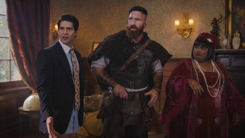 v.li.: Asher Grodman als Trevor, Devan Chandler Long als Thorfinn, Danielle Pinnock als Alberta – Bild: Best Possible Screen Grab /​ CBS /​ CBS ENTERTAINMENT /​ CBS Broadcasting Inc. All Rights Reserved.