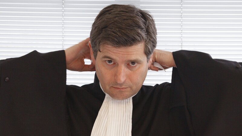 Anwalt Roger Cox gilt als Pionier auf seinem Gebiet. – Bild: SRF/​Wisteria