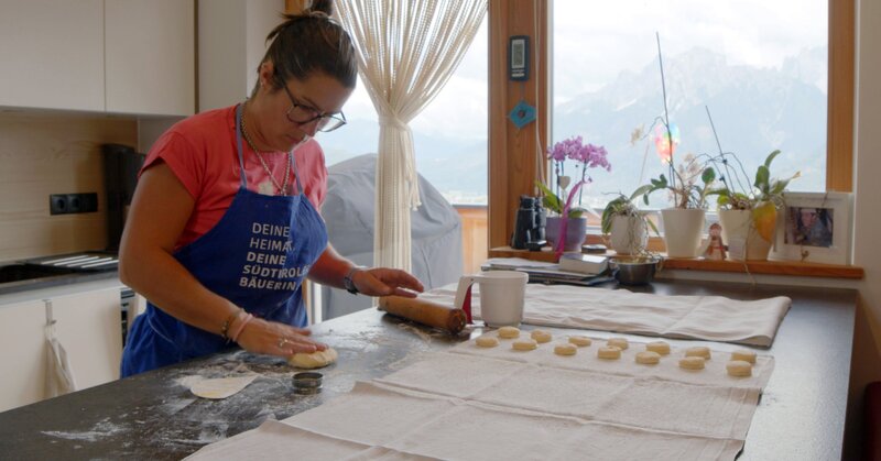 Kathrin Laner. – Bild: GEOSFILM /​ ORF /​ Hubert und Matthias Schönegger