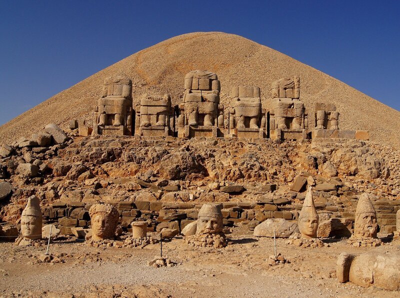 Ostterrasse. – Bild: ZDF/​SWR/​Martin Thoma