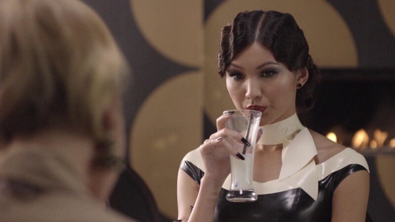 Belle (Billie Piper, l.), Charlotte (Gemma Chan) – Bild: RTL /​ Studio Hamburg Enterprises