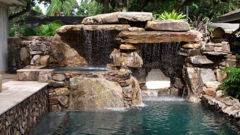 New pool. – Bild: Discovery Communications, Inc.