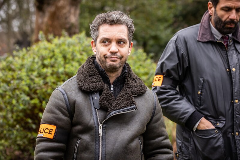 Gilles Vandraud (Bruno Sanches, l.); Adam Karadec (Mehdi Nebbou, r.) – Bild: Sat.1 emotions