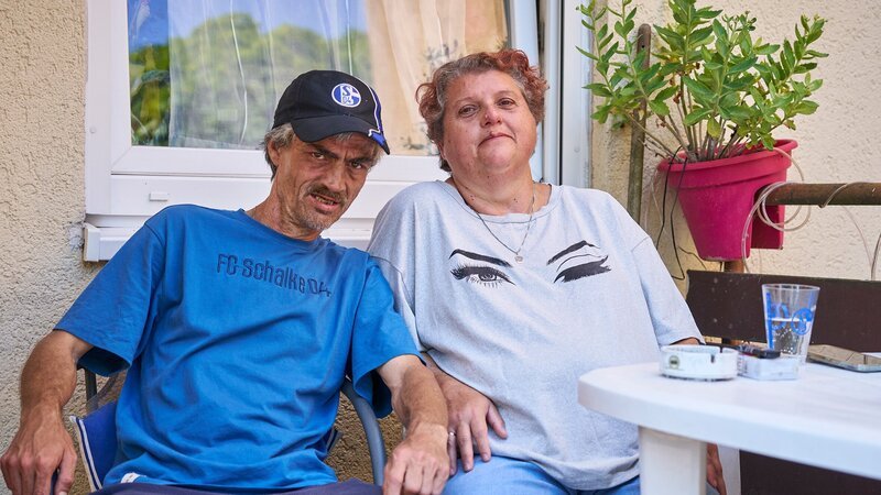 Carmen möchte ihren Dieter überraschen. – Bild: RTLZWEI