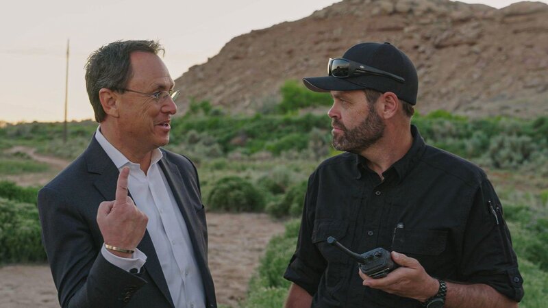 Tom Lewis (l.), Kandus Linde (r.) – Bild: THE HISTORY CHANNEL /​ Prometheus Entertainment