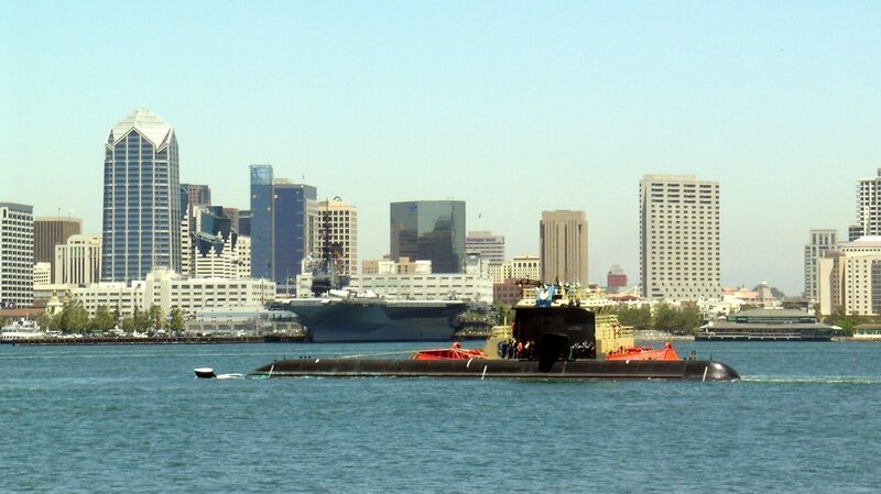 Das schwedische U-Boot ‚HSwMS Gotland‘ auf dem Weg zum US-amerikanischen Marinestützpunkt Loma in San Diego. Als eines der modernsten U-Boote der Welt wurde das U-Boot von der US Navy für ein zweijähriges Training ausgeliehen. – Bild: US Navy /​ ZDF