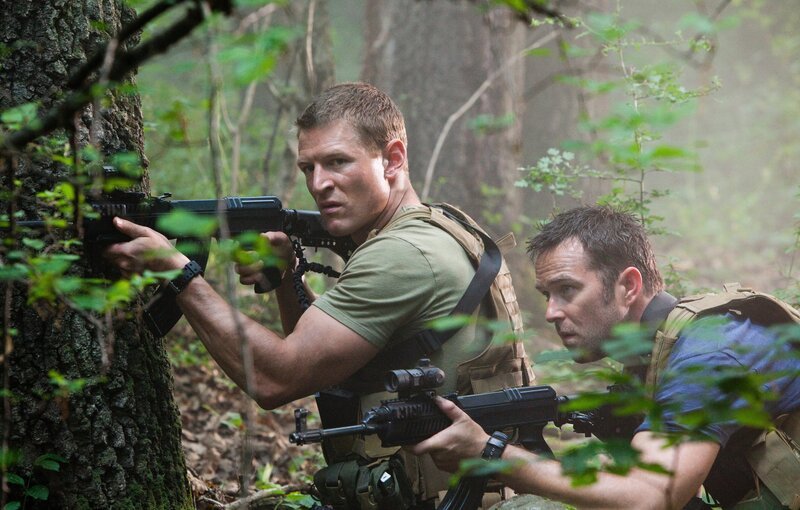 Stonebridge (Philip Winchester, li.) und Scott (Sullivan Stapleton) – Bild: Fox Channel