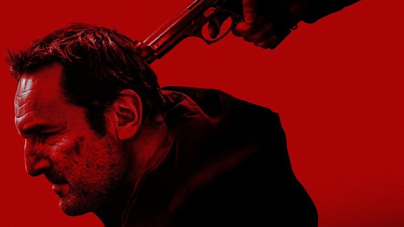 Mathieu Roussel (Gilles Lellouche), französischer Diplomat im sibirischen Irkutsk, macht sich in Russland Todfeinde. – Bild: Robertas Daskevicius /​ ZDF