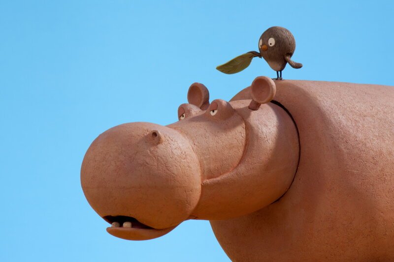 Guetnachtgschichtli Dimitri - Es blööterlet Staffel 1 Folge 13 Hippa hütet Dimitri. – Bild: SRF/Nadasdy Film Sàrl Guetnachtgschichtli Dimitri - Es blööterlet Staffel 1 Folge 13 Hippa hütet Dimitri. – Bild: SRF/Nadasdy Film Sàrl