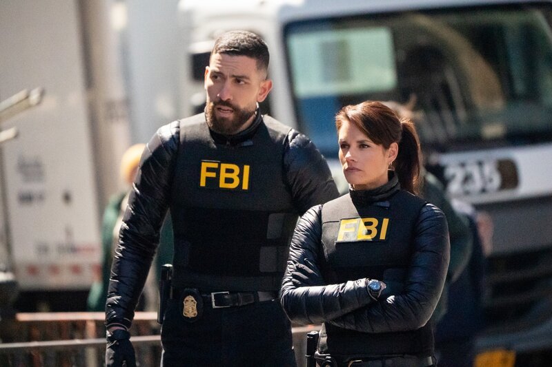 Zeeko Zaki as Special Agent Omar Adom „OA“ Zidan and Missy Peregrym as Special Agent Maggie Bell – Bild: CBS Broadcasting, Inc.
