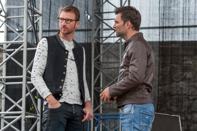 (v.li.): Heiko Ruprecht (Roland Tummler), Jakob Seeböck (Lukas Roither). – Bild: ORF/​Gebhardt Productions/​Stefanie Leo