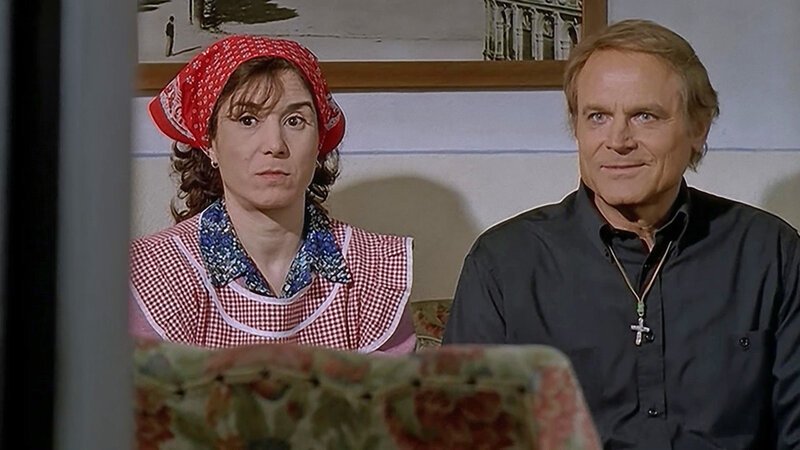 Natalina (Natalie Guetta), Don Matteo (Terence Hill) – Bild: Bibel TV