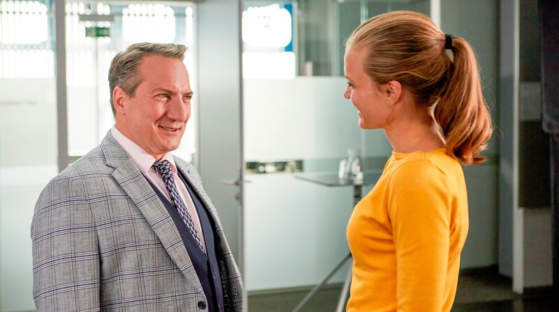 Robert Palfrader (Otto Czerny-Hohenburg), Miriam Fussenegger (Sophie). – Bild: WDR/​ORF