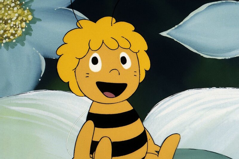 Maja wartet auf Willi. – Bild: ZDF