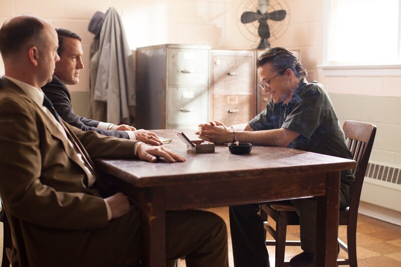 Charles Starkweather played by Michael Varde admits murders to detectives. – Bild: TLC