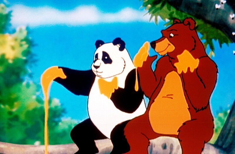 Noah ist verzweifelt: Seine Experimente mit der Steuerung der Insel durch die Energie des Feuerballs gehen nur zögerlich voran. Außerdem machen ihm die Neuankömmlinge großen Kummer. Die ehemaligen Zootiere wissen mit seiner Idee von einer friedlichen Inselgemeinschaft nichts anzufangen. Mandrill Rick hat die Insel in kleine Grundstücke aufgeteilt und sät Zwietracht. Überall streiten sich die frischgebackenen Landbesitzer um ihre Anwesen und zeigen menschliche Eigenschaften. Erst als sich Gorilla Rocco und Känguru Bumera auf Noahs Seite schlagen, nehmen die anderen Tiere allmählich Vernunft an. – Bild: ORF