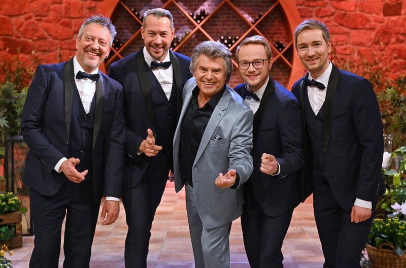 Stimmen der Berge gemeinsam mit Andy Borg. – Bild: SWR/​Kerstin Joensson