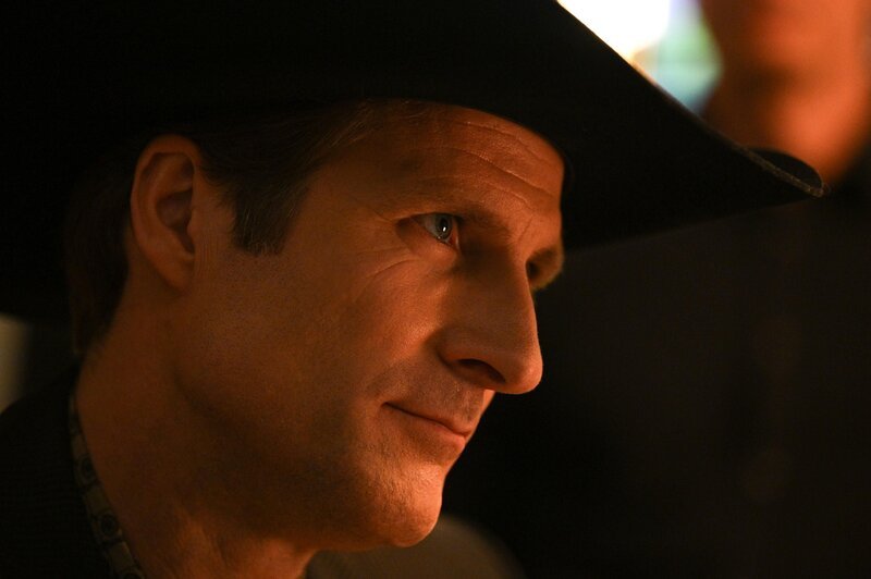 Hank Riddle (Stew McLean) – Bild: Sergei Bachlakov