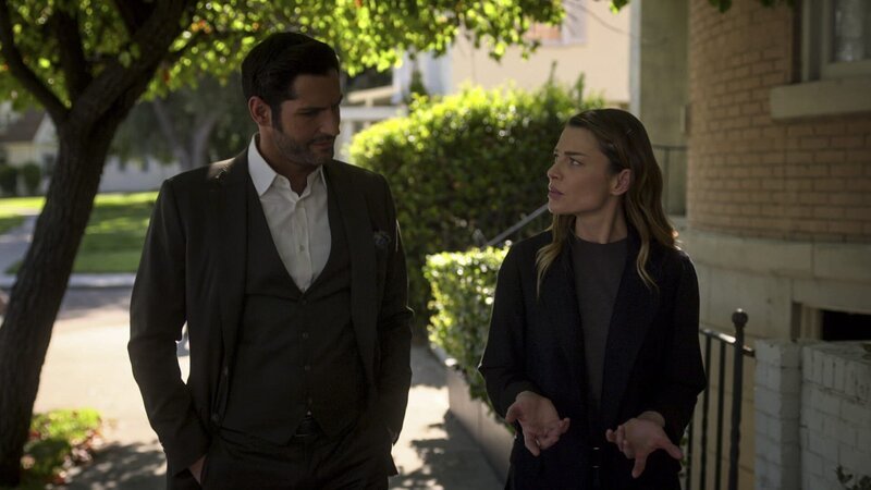Lucifer (Tom Ellis, l.); Chloe Decker (Lauren German, r.) – Bild: ATV2