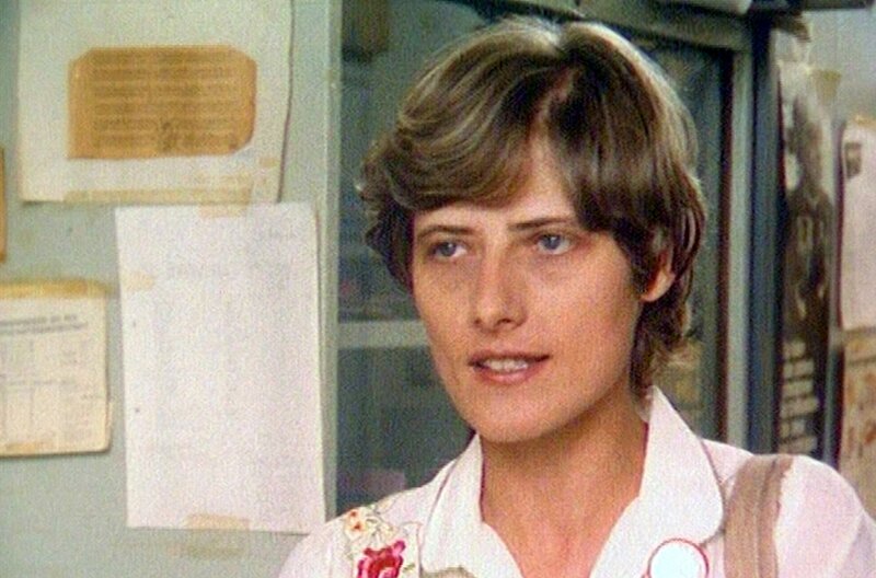 Petra Kelly in ihrem Büro bei der Europäischen Kommission in Brüssel, 1982 – Bild: Bildersturm/​WDR