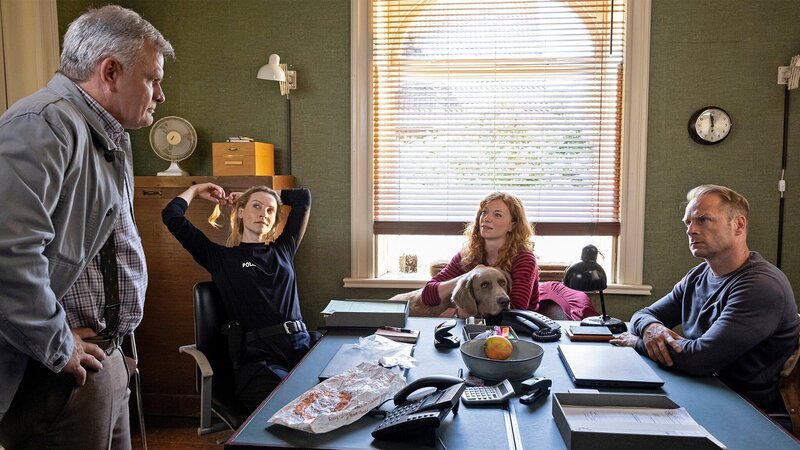 L-R: Frank Schuster (Till Huster), Hannah Wagner (Jana Klinge), Jule Christiansen (Marleen Lohse), Hauke Jacobs (Hinnerk Schönemann). – Bild: OneGate Media /​ Degeto Film GmbH