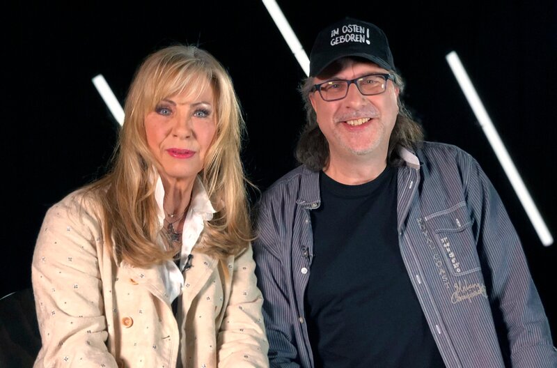 Petra Zieger (Sängerin) /​ Frank Wedler (Komponist). – Bild: MDR/​Axel Lüttich