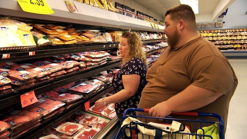 Randy shopping at the grocery store with his sister Danielle. – Bild: Discovery Communications