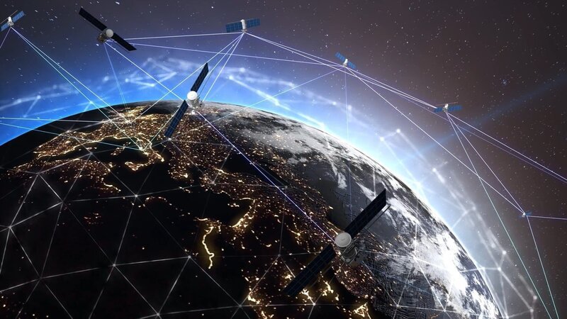 Das All wird immer voller. Versperren uns Satelliten und Weltraummüll womöglich die Sicht auf außerirdisches Leben? – Bild: ZDF und Pond5/Alinstack Das All wird immer voller. Versperren uns Satelliten und Weltraummüll womöglich die Sicht auf außerirdisches Leben? – Bild: ZDF und Pond5/Alinstack