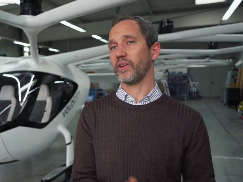 Florian Reuter, ehemaliger Geschäftsführer des deutschen Unternehmens Volocopter. – Bild: Curiosity Stream