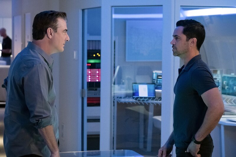 Frank (Chris Noth, l.), Bishop (Danny Pino) – Bild: RTL /​ NBC Universal