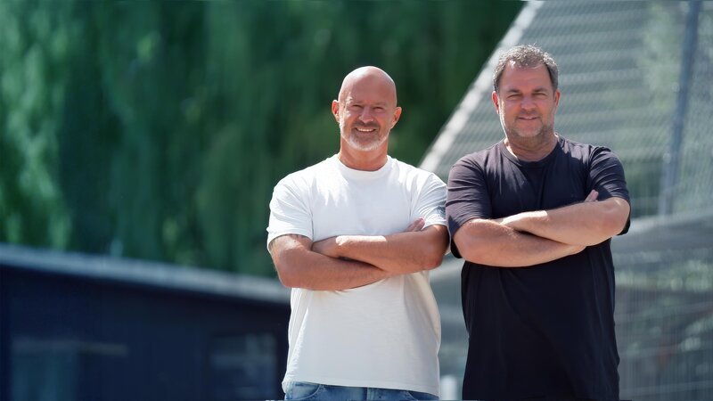 Detlef Steves (l.) und Martin Rütter – Bild: RTL Detlef Steves (l.) und Martin Rütter – Bild: RTL