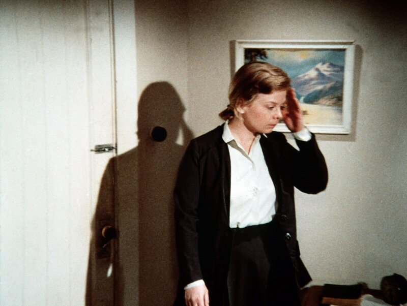 Die Ersatzlehrerin Megan Pollard (Catherine Burns) muss feststellen, dass zwischen Theorie und Praxis ein großer Unterschied ist … – Bild: Sat.1 Gold