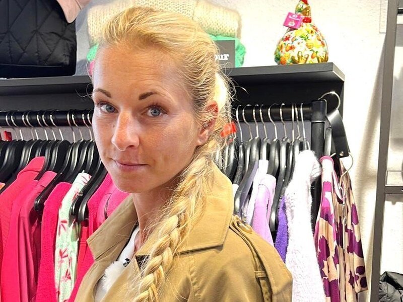 Motto in Hannover: Cooler Coat! Kreiere einen angesagten Look rund um deinen neuen Trenchcoat!, Tag 4: Sarah – Bild: RTL /​ Constantin Ent.