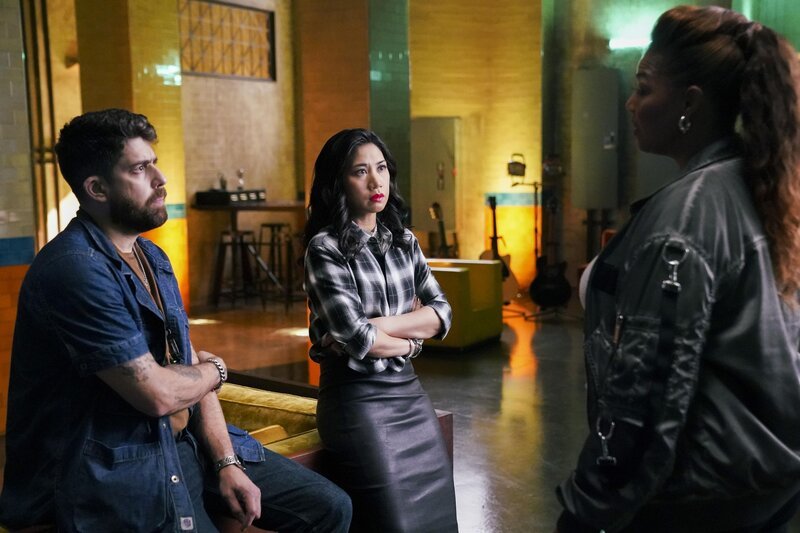 (v.l.n.r.) Harry Keshegian (Adam Goldberg); Melody ‚Mel‘ Bayani (Liza Lapira); Robyn McCall (Queen Latifah) – Bild: ATV2