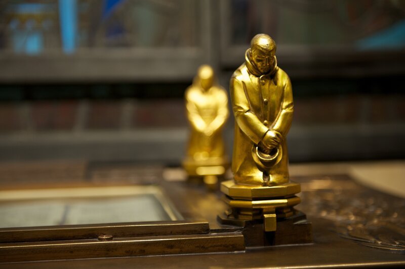 Großloge, London – John Hamill enthüllt die geheime Symbolik, die sich hinter dem Glauben der Freimaurer an den Tempel Salomos verbirgt. – Bild: Sophie Morris