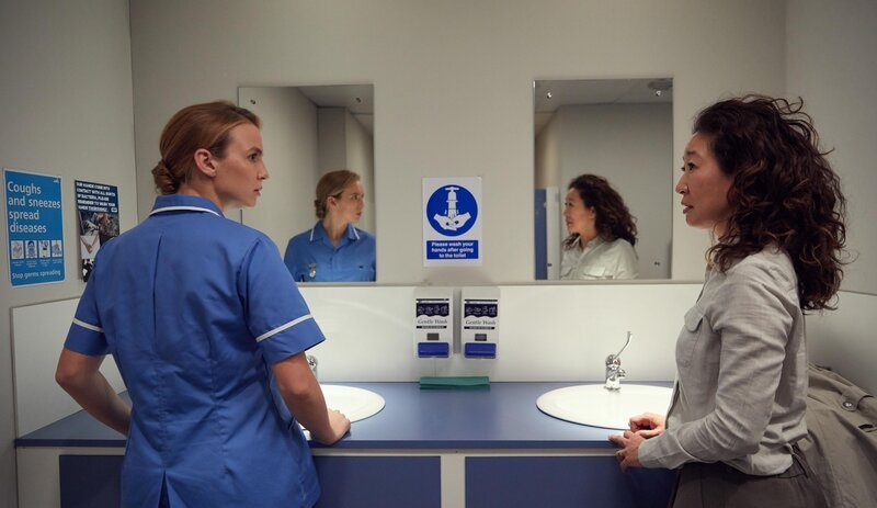Villanelle (Jodie Comer, l.); Eve (Sandra Oh, r.) – Bild: Robert Viglasky