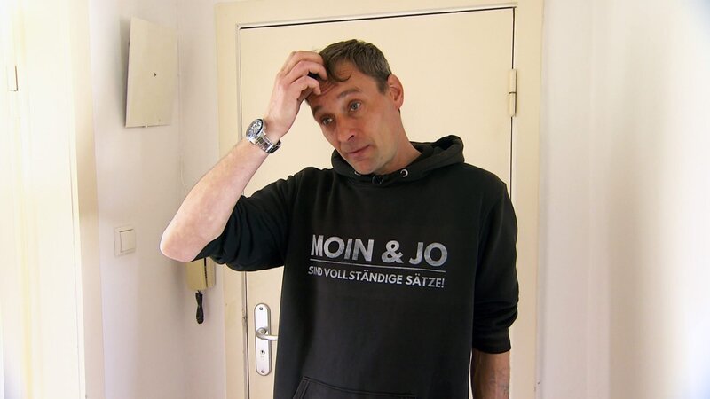 Stephan (44) steckt mitten in den letzten Vorbereitungen für seinen Umzug von Bremen nach Bremerhaven. – Bild: RTLZWEI