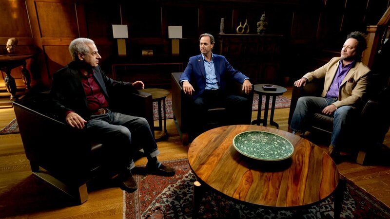 Giorgio Tsoukalos, r. – Bild: A+E NETWORKS