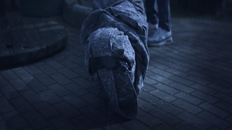 Anderthalb Jahre werden die Ermittlungen dauern, bis die „Soko Brunnen“ den Täter überführen kann. – Bild: ZDF und Tobias Schütze