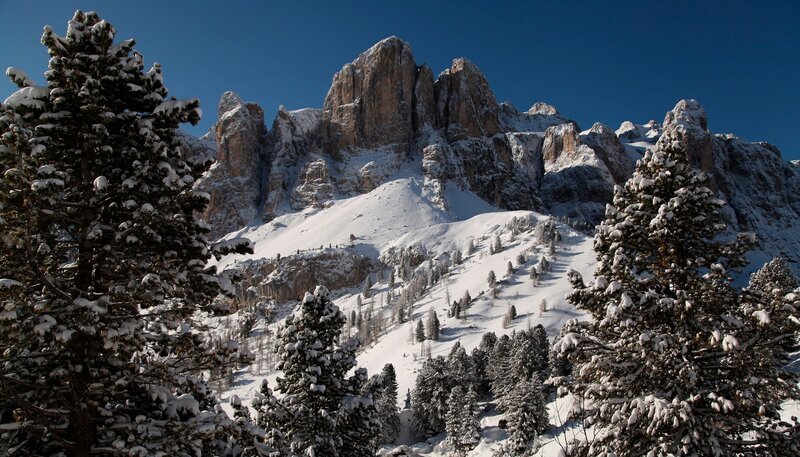 Die Alpen – eine Gebirgslandschaft der Superlative. Von den Alpenländern hat Italien flächenmäßig den größten Anteil. – Bild: WDR/​NDR Naturfilm/​doclights/​Hans-Peter Kuttler