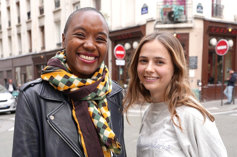 Priscilla Herbil (links) und Theresia Crone haben Wege gefunden, mit Endometriose umzugehen. – Bild: SWR