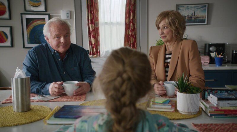 v.l.n.r.: Michel (Luc Senay), Emma (Lilou Roy-Lanouette), Louise (Danielle Proulx) – Bild: WDR/​KOTV